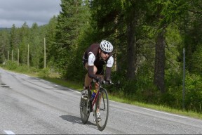 IM电竞官网-东契奇新规败北与尤文漩涡，跨洋体育的争议交织